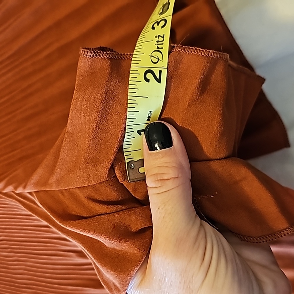 🥳 FINAL OFFER 🥳Rust Color  Shorts - Picture 5 of 9